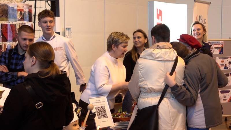 IV TARGI EDUKACYJNE W BUKU